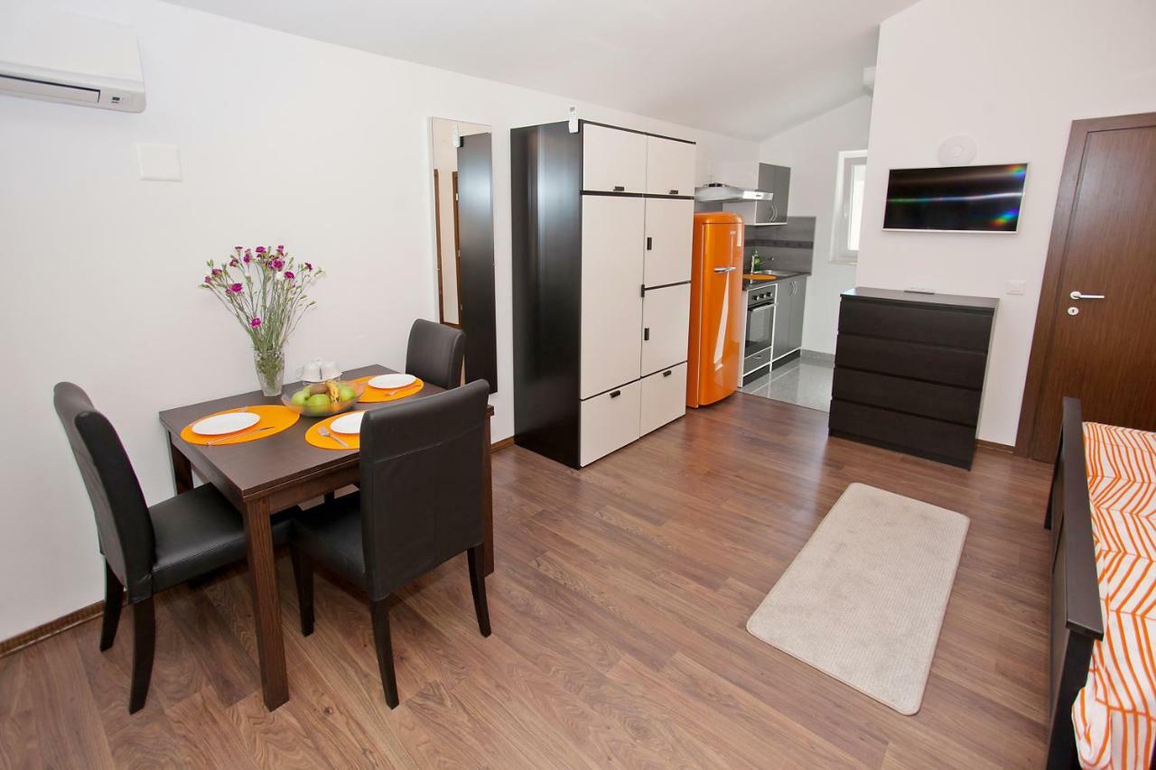 Apartments Classic#Bnm Biograd na Moru Kültér fotó